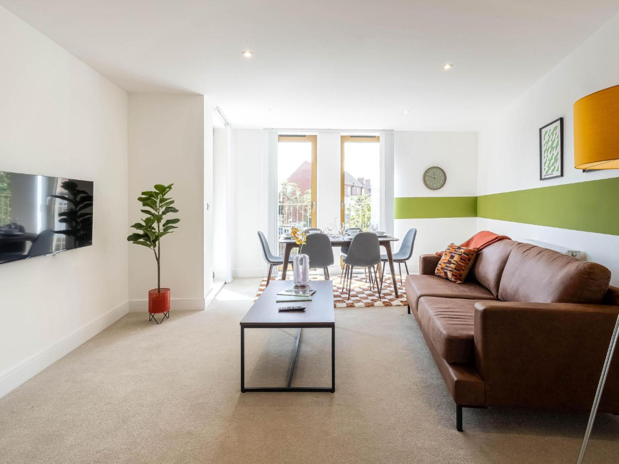 Modern Apartments With Balcony In Merton Near Wimbledon By Sojo Stay Mitcham Exterior foto